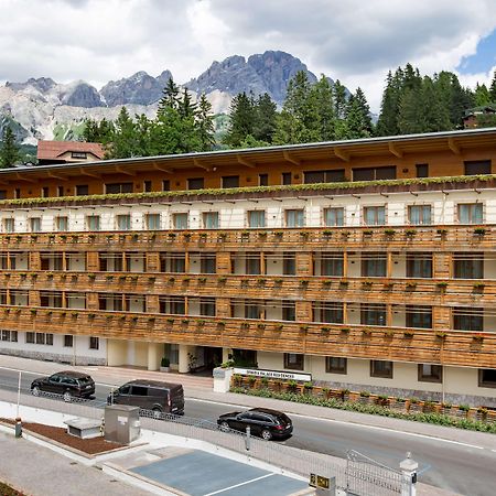 Radisson Residences Savoia Palace Cortina d’Ampezzo Esterno foto